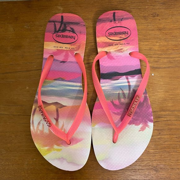 HAVAIANAS Tropical Scene Flip Flops - Picture 1 of 4